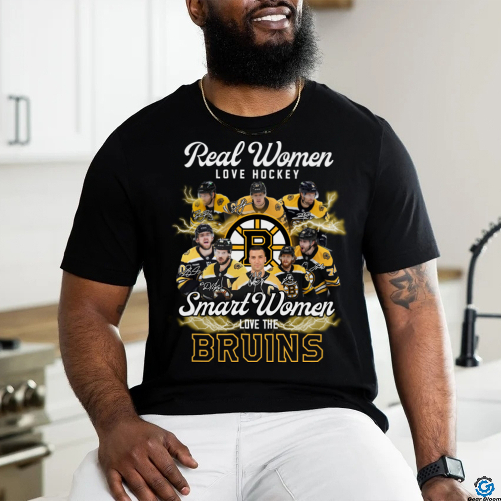 nhl boston bruins real women love hockey smart women love the bruins signatures shirt Sweater