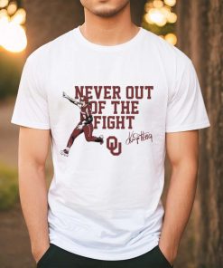 Oklahoma Sooners Softball Kinzie Hansen never out of the fight signature 2023 shirt
