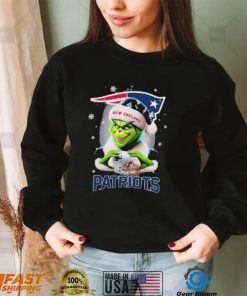 Grinch Hat Santa New England Patriots Helmet Logo Merry Christmas Shirt