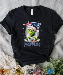 Grinch Hat Santa New England Patriots Helmet Logo Merry Christmas Shirt