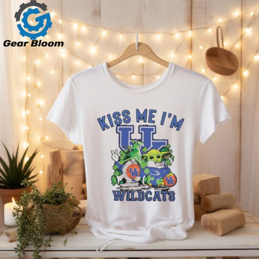 Official kentucky Wildcats Happy St. Patrick’s Day Baby Yoda T Shirt