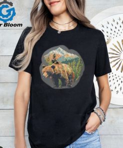 Cozy Grizzly Bear Inspired Tees shirt