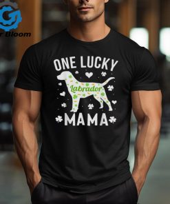 St Patricks Day Labrador Lucky Mom Mama Dog Shirt