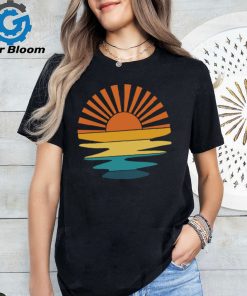 Retro Sunset Rays Wavy Teacher T Shirt
