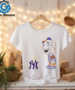 New york mets Mr. Met Pee On New York Yankees Shirt