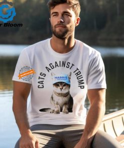 Cute cat Harris for president hat cats against Trump shirt
