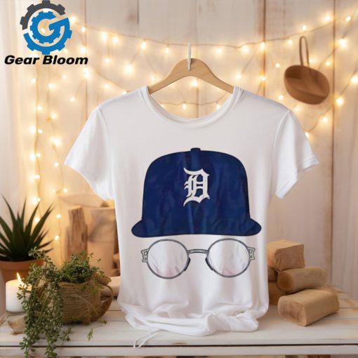 Detroit Tigers hat and glasses shirt