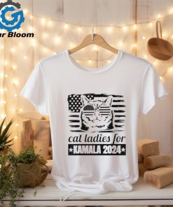 Kamala Harris 2024 Cat Lady Voting Cats Feminine Funny Women T shirt