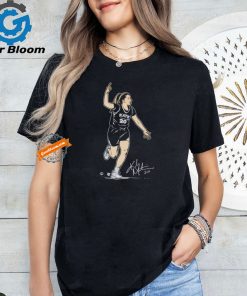 Kate martin superstar pose las vegas T Shirt