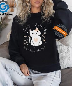 Women Cat Ladies For Kamala Harris Shirt