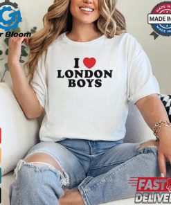 Official Maisie Peters Wearing I Love London Boys t shirt