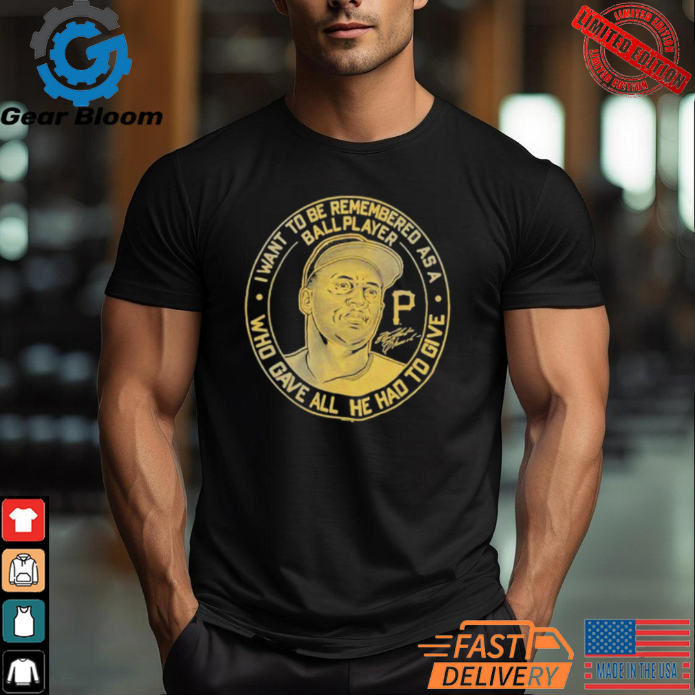 Official Pittsburgh Pirates Roberto Clemente Signature T shirt Official Pittsburgh Pirates Roberto Clemente Signature T shirt