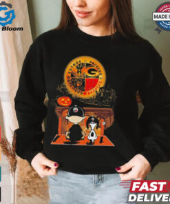 Charlie Brown And Snoopy Watching Wisconsin Sports Teams Halloween Shirt