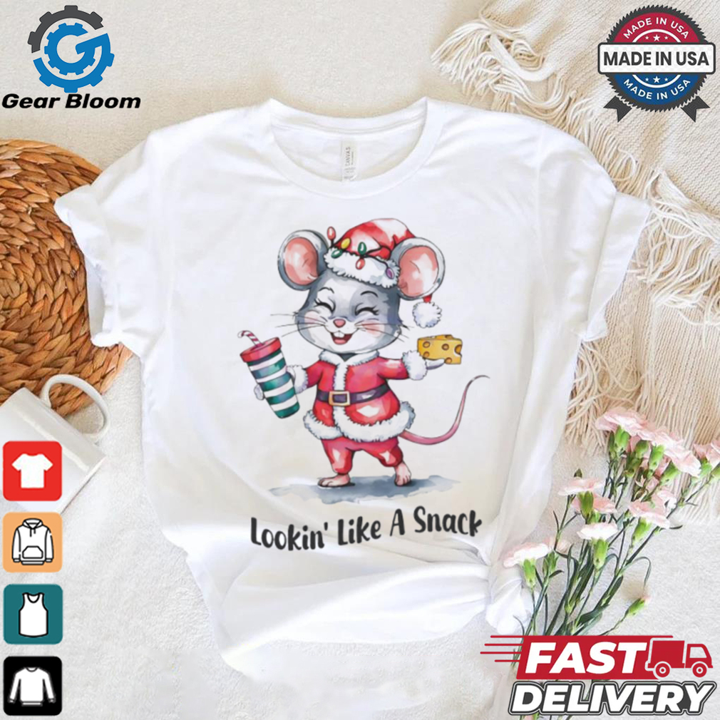 Mouse Santa lookin’ like a snack Merry Christmas shirt Mouse Santa lookin’ like a snack Merry Christmas shirt