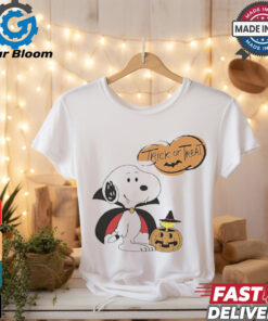 Snoopy Trick Or Treat Dracula Pumpkin Halloween shirt