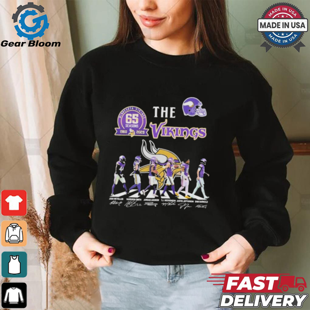 The Minnesota Vikings 65 Seasons 1960 2025 Signature Unisex T Shirt The Minnesota Vikings 65 Seasons 1960 2025 Signature Unisex T Shirt