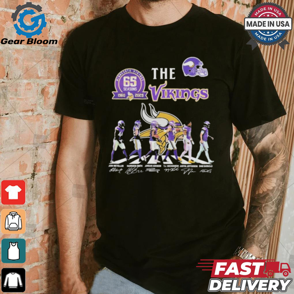 The Minnesota Vikings 65 Seasons 1960 2025 Signature Unisex T Shirt The Minnesota Vikings 65 Seasons 1960 2025 Signature Unisex T Shirt