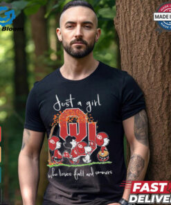 The Peanuts Walking Just A Girl Who Love Fall And University Of Oklahoma Shirt
