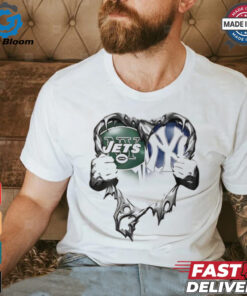 Divided Loyalty Heart of a New York Fan Jets & Yankees shirt