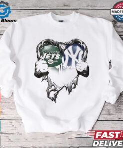 Divided Loyalty Heart of a New York Fan Jets & Yankees shirt