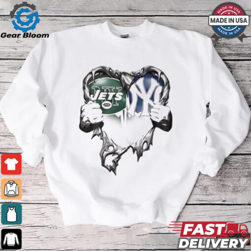 Divided Loyalty Heart of a New York Fan   Jets & Yankees shirt