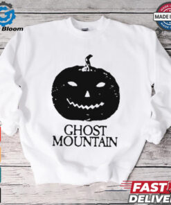 Ghost mountain pumpkin not worth this pain Halloween Shirt