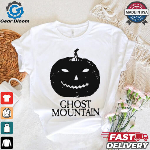 Ghost mountain pumpkin not worth this pain Halloween Shirt