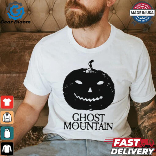 Ghost mountain pumpkin not worth this pain Halloween Shirt