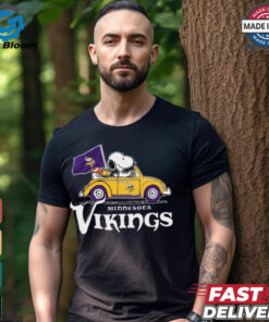 Minnesota Vikings Snoopy Road Trip T Shirt