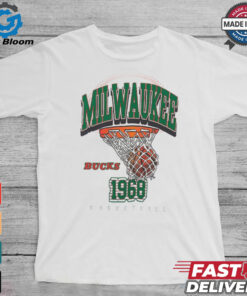 Mitchell & Ness HWC '68 Logo Swagger Milwaukee Bucks T Shirt