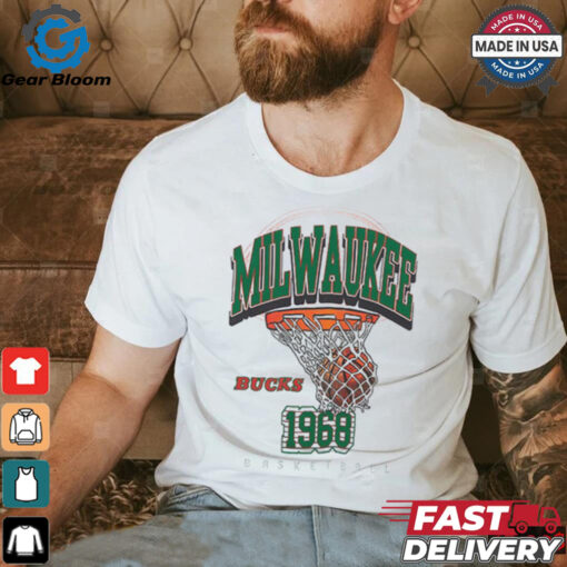 Mitchell & Ness HWC ’68 Logo Swagger Milwaukee Bucks T Shirt