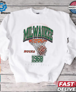 Mitchell & Ness HWC '68 Logo Swagger Milwaukee Bucks T Shirt