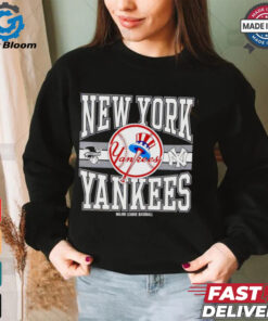 New York Yankees Majob league baseball logo shirt