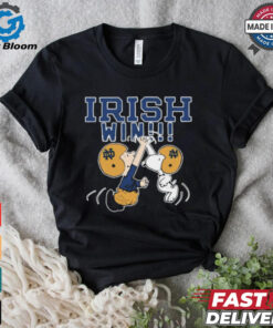 Official Charlie And Snoopy High Five Notre Dame Fighting Irish Win Navy Midshipmen Graphic t shirt