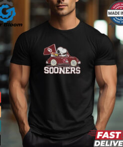 Peanuts Snoopy sooner Football Driving Car Shirt