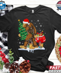 Bigfoot Christmas Tree Lights Xmas Sasquatch Lovers T Shirt Recovered