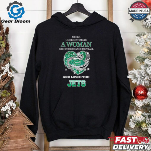 Never underestimate a woman who understands football and loves the New York Jets rhinestone heart 2024 shirt