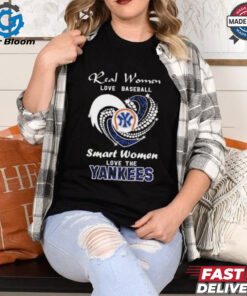 New York Yankees real women love baseball smart women love the Yankees diamond heart shirt