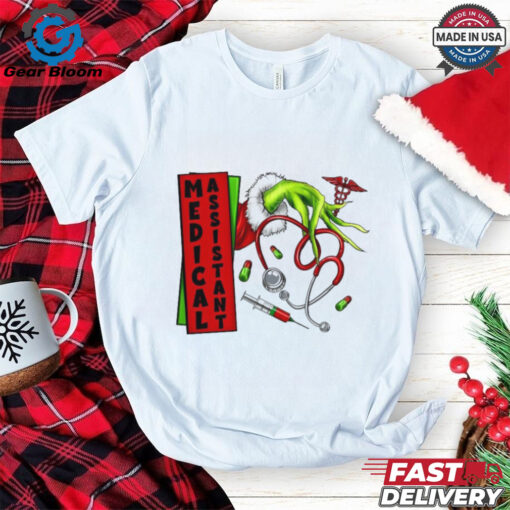 Official The Grinch Hand Hold Stethoscope Medical Assistant Christmas 2024 Shirt