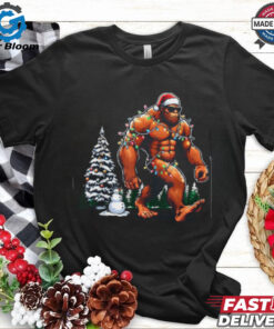 Santa Bigfoot Christmas Tree Lights Funny Sasquatch Believe T Shirt Recovered