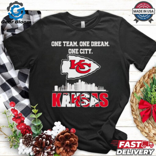 One team one dream one city Kansas City Chiefs skyline shirt