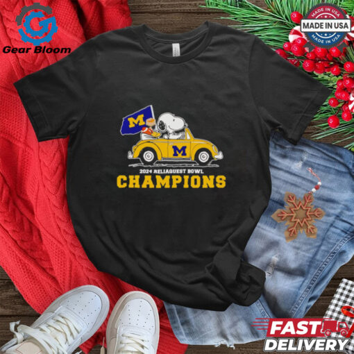 Snoopy driving car 2024 Reliaquest Bowl Champions Michigan Wolverines shirt