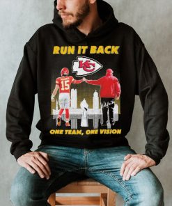 KC Chiefs Patrick Mahomes And Andy Reid Run It Back One Team, One Vision Signatures Shirt