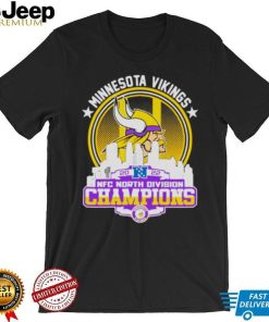 Minnesota Vikings 2022 NFC North Division matchup city skyline Shirt