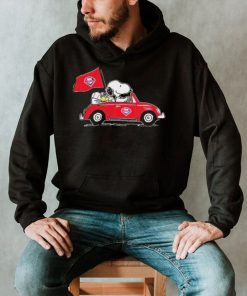 Mlb Philadelphia Phillies Snoopy Drives Philadelphia Phillies Beetle Car Shirt