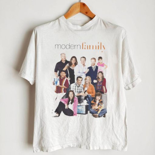 New Design Modern Family All Cast shirt