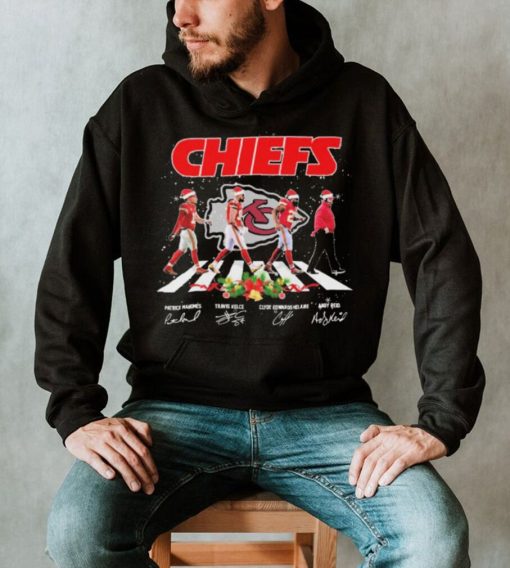 The Chiefs Christmas Patrick Mahomes Travis Kelce Clyde Edwards Helaire And Andy Reid Abbey Road Signatures Shirt