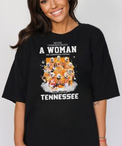 2023 Never underestimate a Woman who understands football and loves Tennessee team signatures shirt