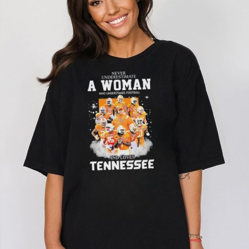 2023 Never underestimate a Woman who understands football and loves Tennessee team signatures shirt