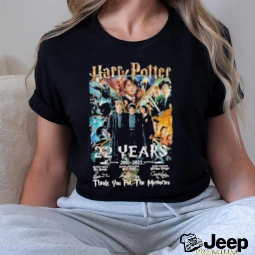 22 years 2001 2023 Harry Potter member thank you for the memories signatures shirt